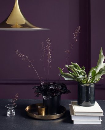 ULTRA VIOLET PANTONE2018 ULTRA VIOLET PANTONE2018